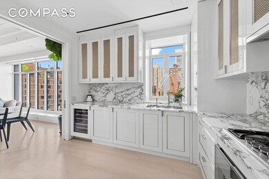 40 E End Ave unit 9B, New York, NY 10028 - photo 3