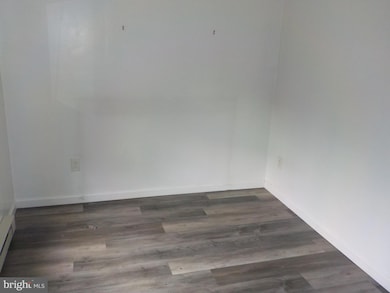 16 Oak St unit R, Salem, NJ 08079 - photo 6