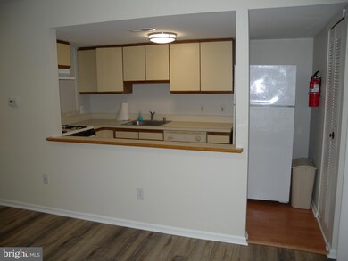 1825 Bridgetown Pike unit 609, Feasterville Trevose, PA 19053 - photo 4