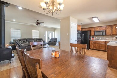 12221 Pecan Ln, San Angelo, TX 76904 - photo 6