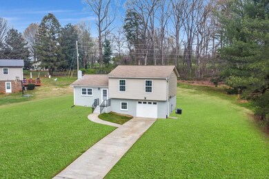 169 Mapleleaf Rd, Statesville, NC 28625 - photo 5