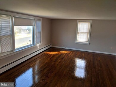 122 S Lippincott Ave, Maple Shade, NJ 08052 - photo 3