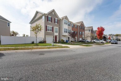 8436 Stansbury Lake Dr, Baltimore, MD 21222 - photo 2