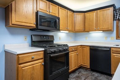 5718 Fox Mill Run, Fort Wayne, IN 46835 - photo 7