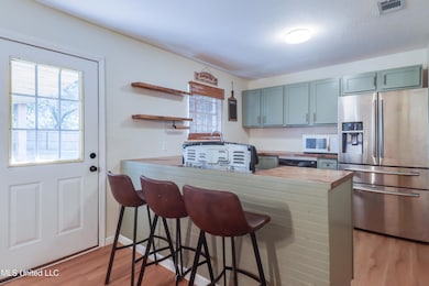 502 Border Ave W, Wiggins, MS 39577 - photo 2