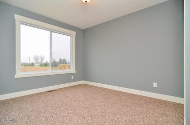 1096 Sunnyside Dr unit 28, Wayland, MI 49348 - photo 2