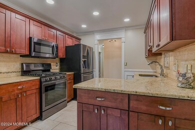 156 Cherry Tree Ct Freehold NJ-large-010