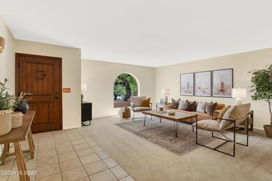 Entry/ Livingroom
