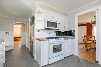42 Chenery St Portland ME-large-019-18-K