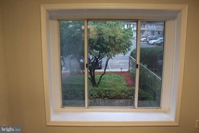 92 Daimler Dr unit 25, Capitol Heights, MD 20743 - photo 4