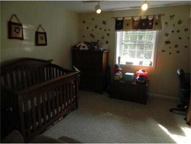 59 Linden St unit 104, Taunton, MA 02780 - photo 6