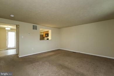 6358 Greenfield Rd, Elkridge, MD 21075 - photo 3