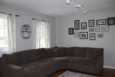 20 Pleasant St, Milford, NH 03055 - photo 7