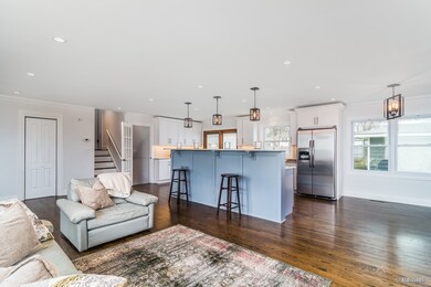 557 Cypress Dr, Naperville, IL 60540 - photo 4