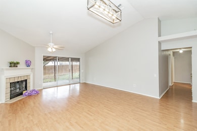 4637 Feathercrest Dr, Fort Worth, TX 76137 - photo 7