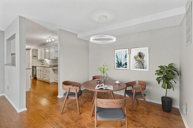 dining room (virtually staged)