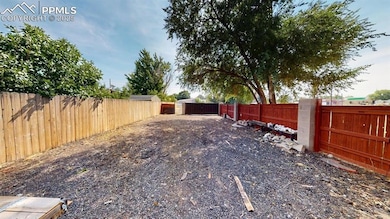 1575 N Sable Blvd, Aurora, CO 80011 - photo 4