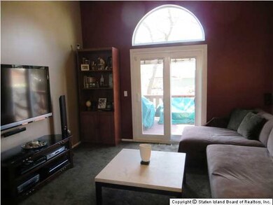 18 Simmons Ln, Staten Island, NY 10314 - photo 2