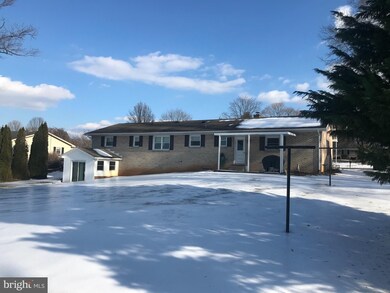 2931 Jefferson Dr, Chambersburg, PA 17201 - photo 2