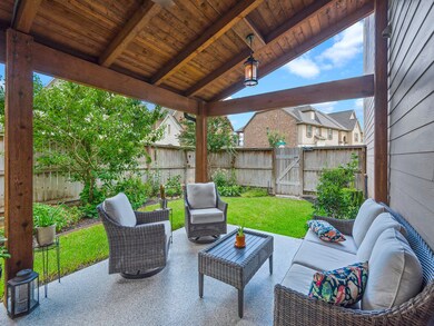 1018 Shepherd Oaks Dr, Houston, TX 77018 - photo 4