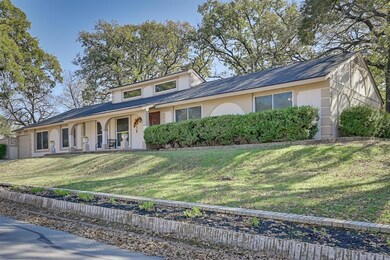 409 W Redbud Dr, Hurst, TX 76053 - photo 6