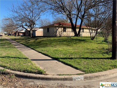 1102 Magnolia St, Copperas Cove, TX 76522 - photo 2