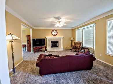 4833 Lakecrest Dr, Shawnee, KS 66218 - photo 7