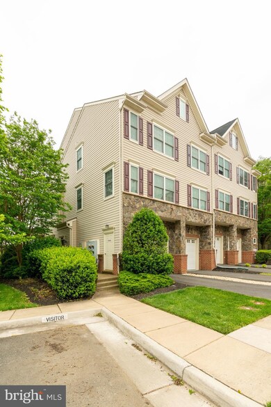 16817 Nuttal Oak Place, Woodbridge, VA 22191 - photo 5