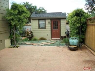 Located in the back yard, about 8'x 12' finsihed r