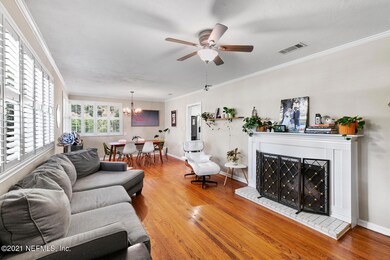 1728 Peachtree Cir S-large-005-004-A6698