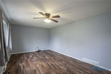 5260 Cowan St, Toledo, OH 43613 - photo 4