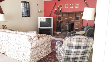 375 Brier Crest Rd, Blakeslee, PA 18610 - photo 3