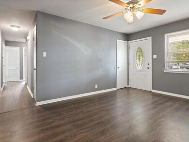 744 Betty Ln, Hurst, TX 76053 - photo 6