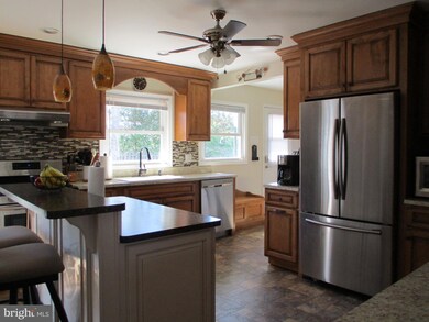 44125 Louisdale Rd, California, MD 20619 - photo 4