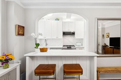 170 W 81st St unit 1D, New York, NY 10024 - photo 2