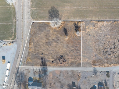 001_14_ashley_dr-1_768