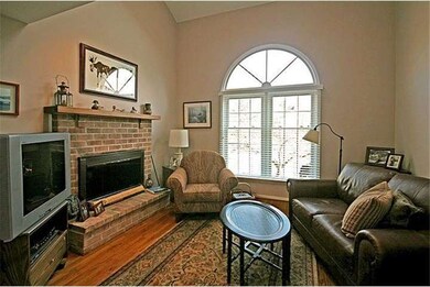 73 Shelbourne Ct, Chesterbrook, PA 19087 - photo 2