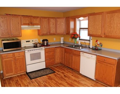 158 Apricot St, Worcester, MA 01603 - photo 6