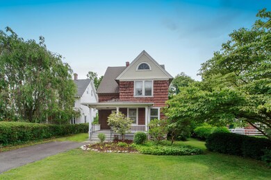 10 Cross Ln Greenwich CT 06807-002-004-1