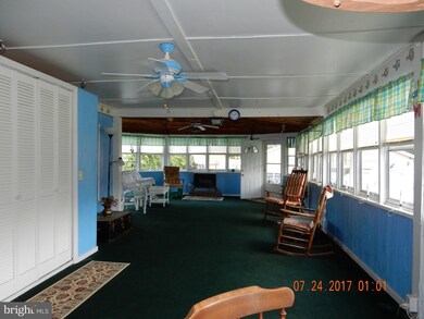 1219 Mitchem Ln, Hedgesville, WV 25427 - photo 5