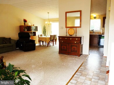 4 Box Cir, Essex, MD 21221 - photo 4