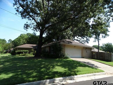 3820 3820 Darrell Ln, Tyler, TX 75701 - photo 5