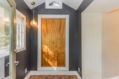 2208 W Parkway Dr, Muncie, IN 47304 - photo 7