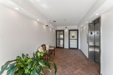 200Pebblebeachunit103_002.jpg-SMALL