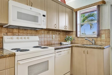 1501 N 12th Ct unit 9B, Hollywood, FL 33019 - photo 7