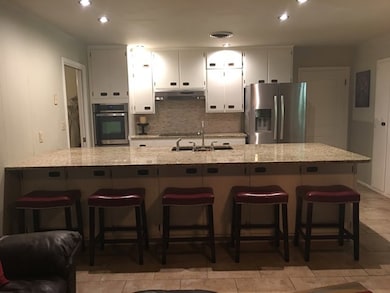 602 Bunny Dr, Fredericksburg, TX 78624 - photo 4