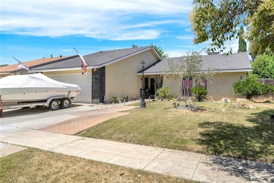 4883 E Geary St, Fresno, CA 93725 - photo 2