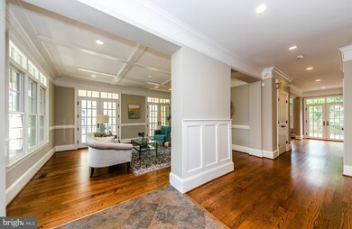6309 28th St N, Arlington, VA 22207 - photo 5