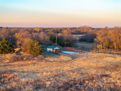 Cr 1080, Lamont, OK 74643 - photo 4