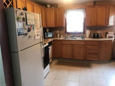Updated kitchen with oak cabinets